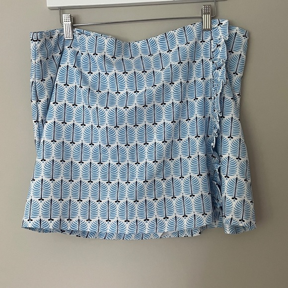 Dresses & Skirts - Smith $ Quinn skirt